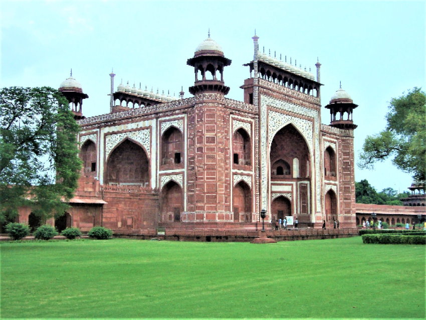 ENTRY TAJ MAHAL