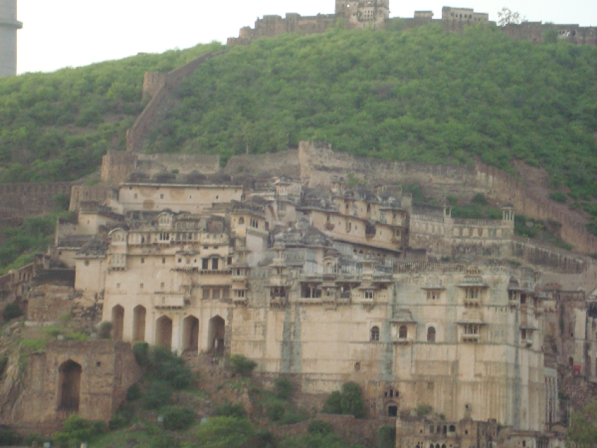 BUNDI PALACE